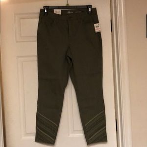 Style &Co. Women’s Curvy High Rise Ankle Jeans